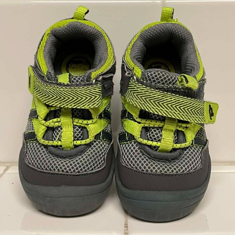Osh Kosh toddler shoes
